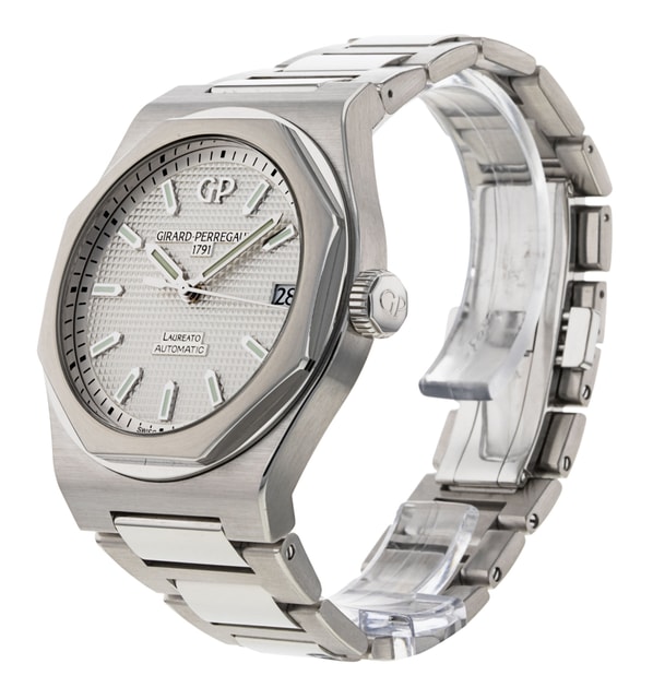 Girard Perregaux Laureato 81000-11-131-11A Image 2